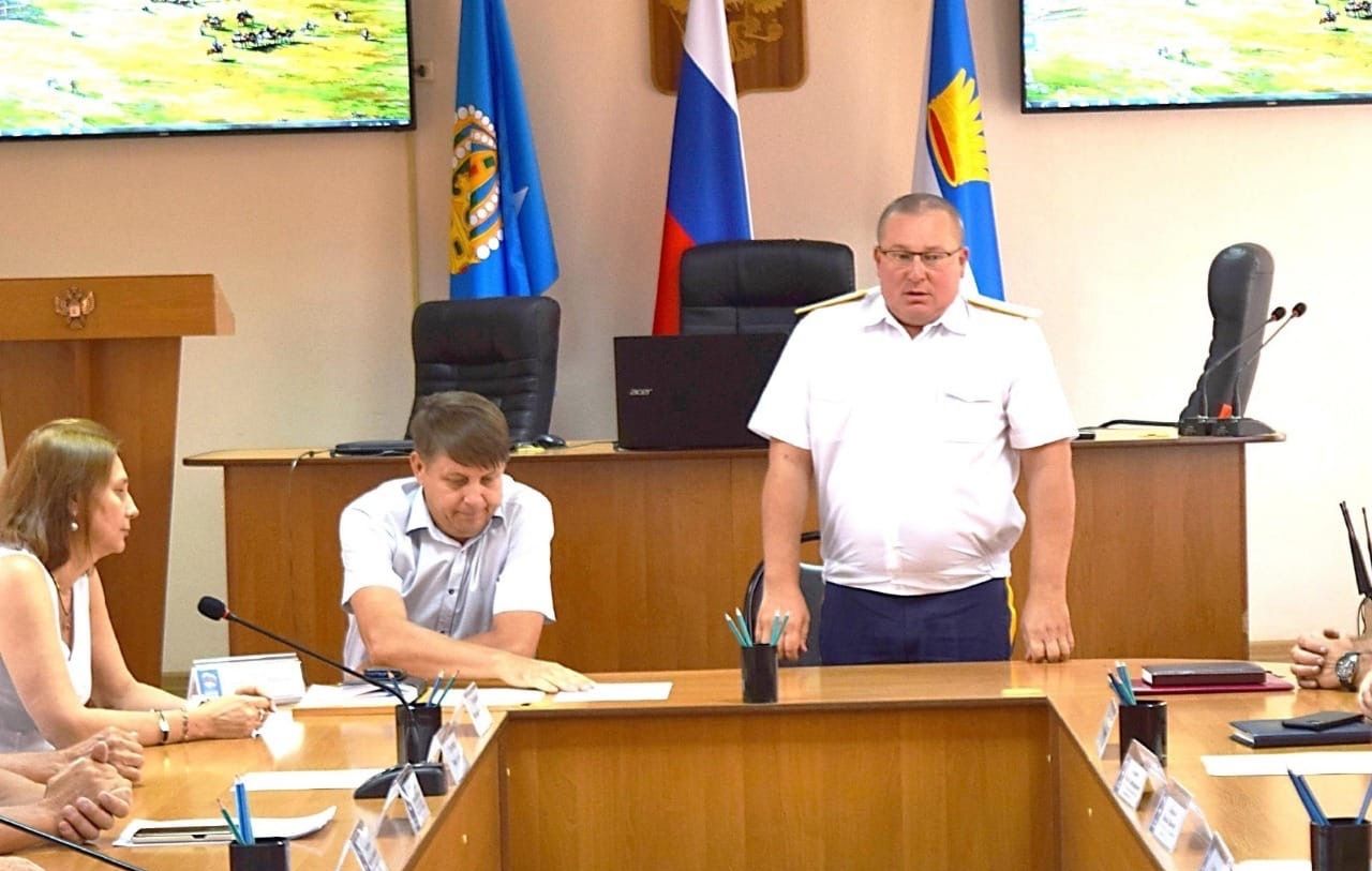 Глава Черноярского района атаман Дмитрий Заплавнов ушел в отставку