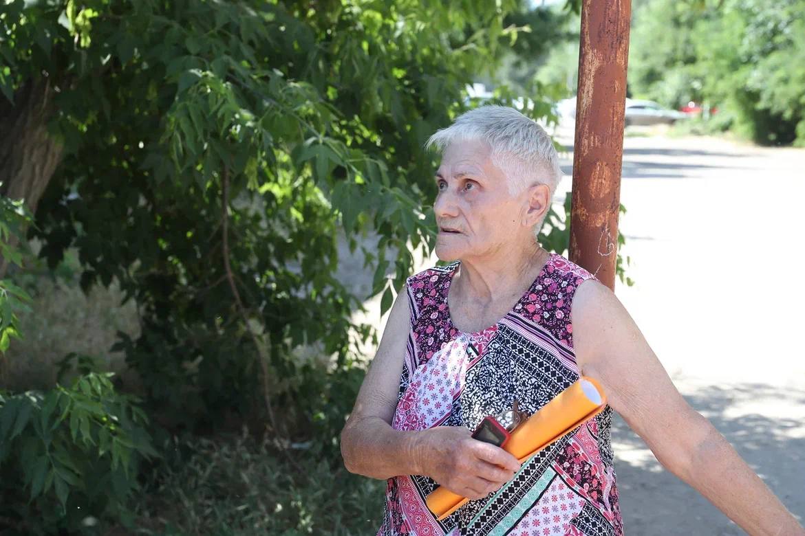 Астраханской пенсионерке отремонтировали газовую трубу по поручению губернатора