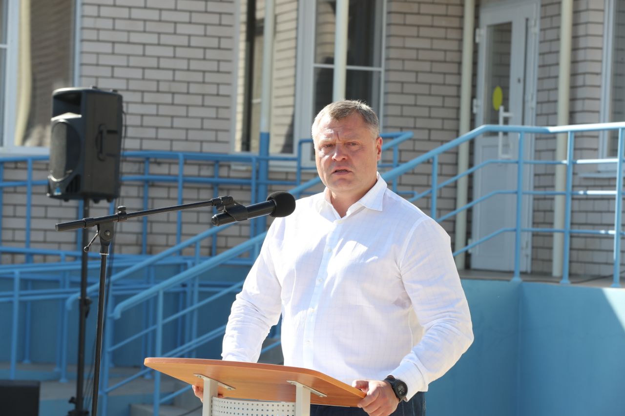 Игорь Бабушкин открыл новый мост в Икрянинском районе