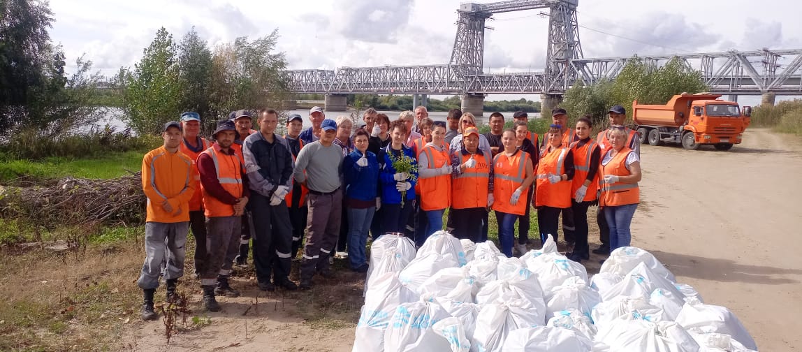 Астраханские железнодорожники присоединились к Всероссийской экологической акции «Вода России»