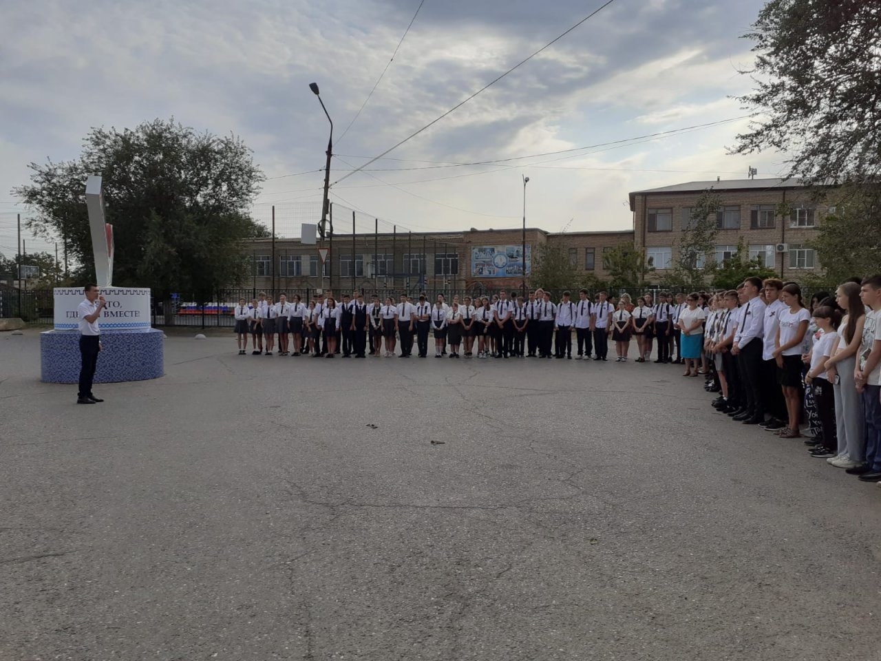 Под Астраханью почтили память жертв теракта в Беслане