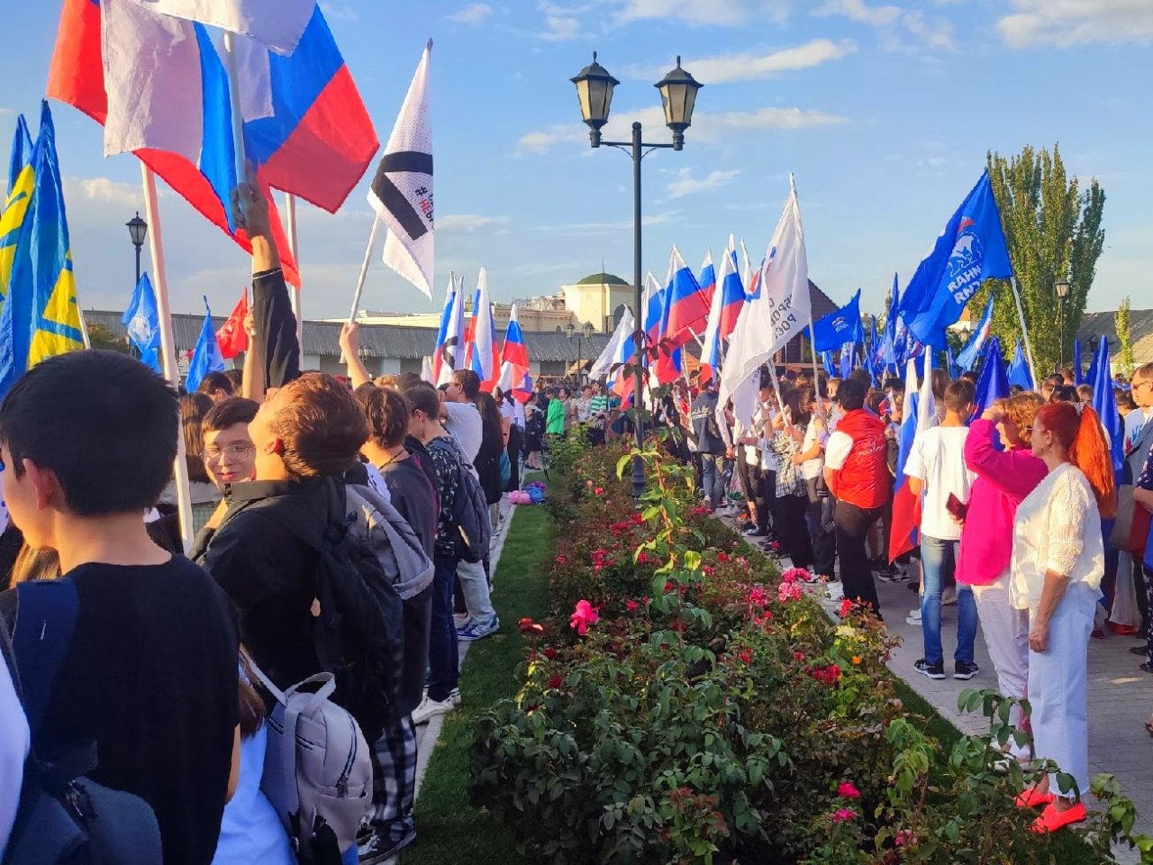 В стенах Астраханского кремля прошел концерт в поддержку присоединения Донбасса