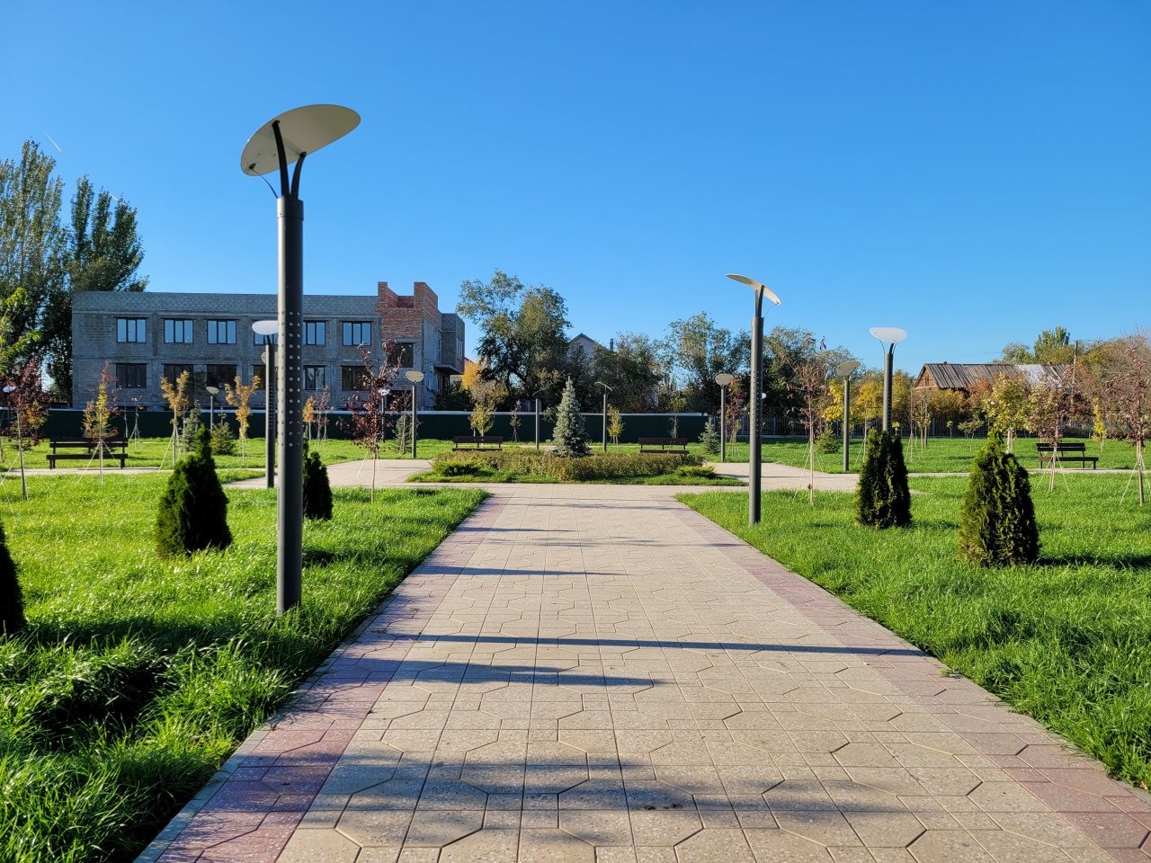 Как выглядит отремонтированный парк ГРЭС на Яблочкова