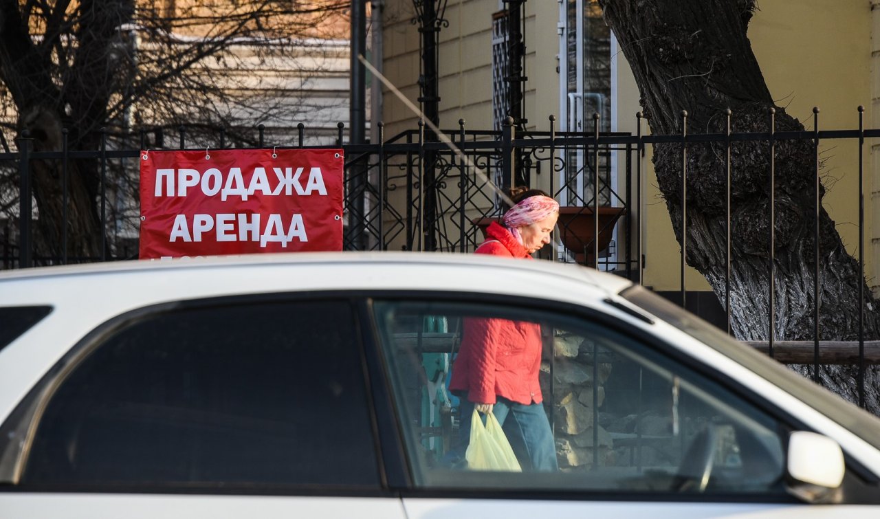 Назван самый изуродованный рекламой район Астрахани