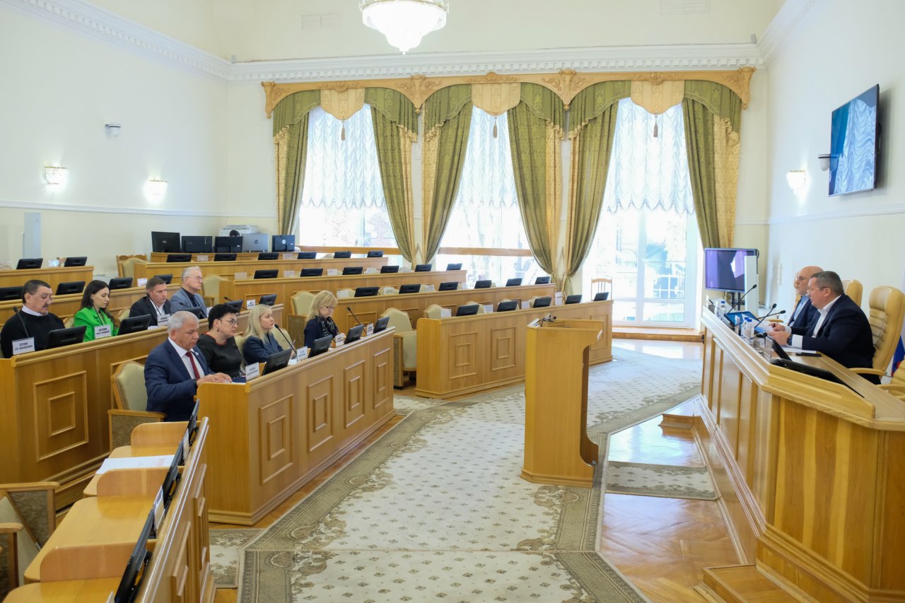 Дума Астраханской области утвердила проект повестки ближайшего заседания