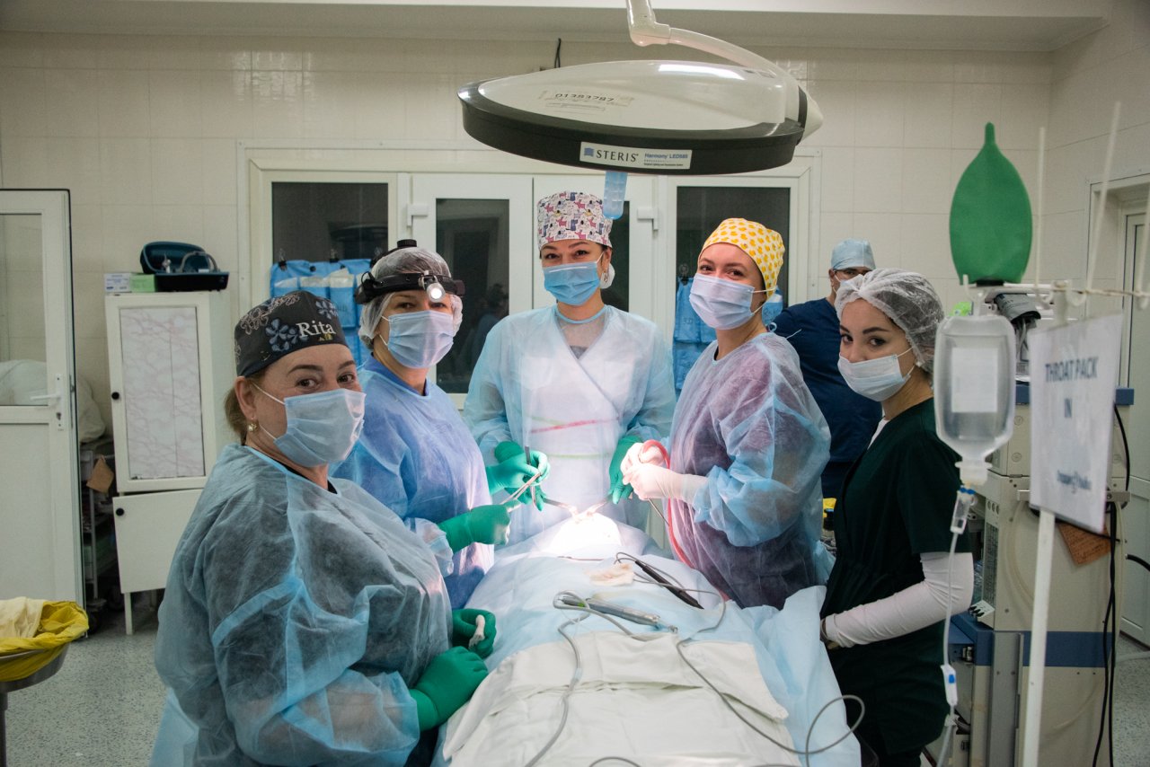 Медики-волонтеры сделали уникальные операции юным  астраханцам
