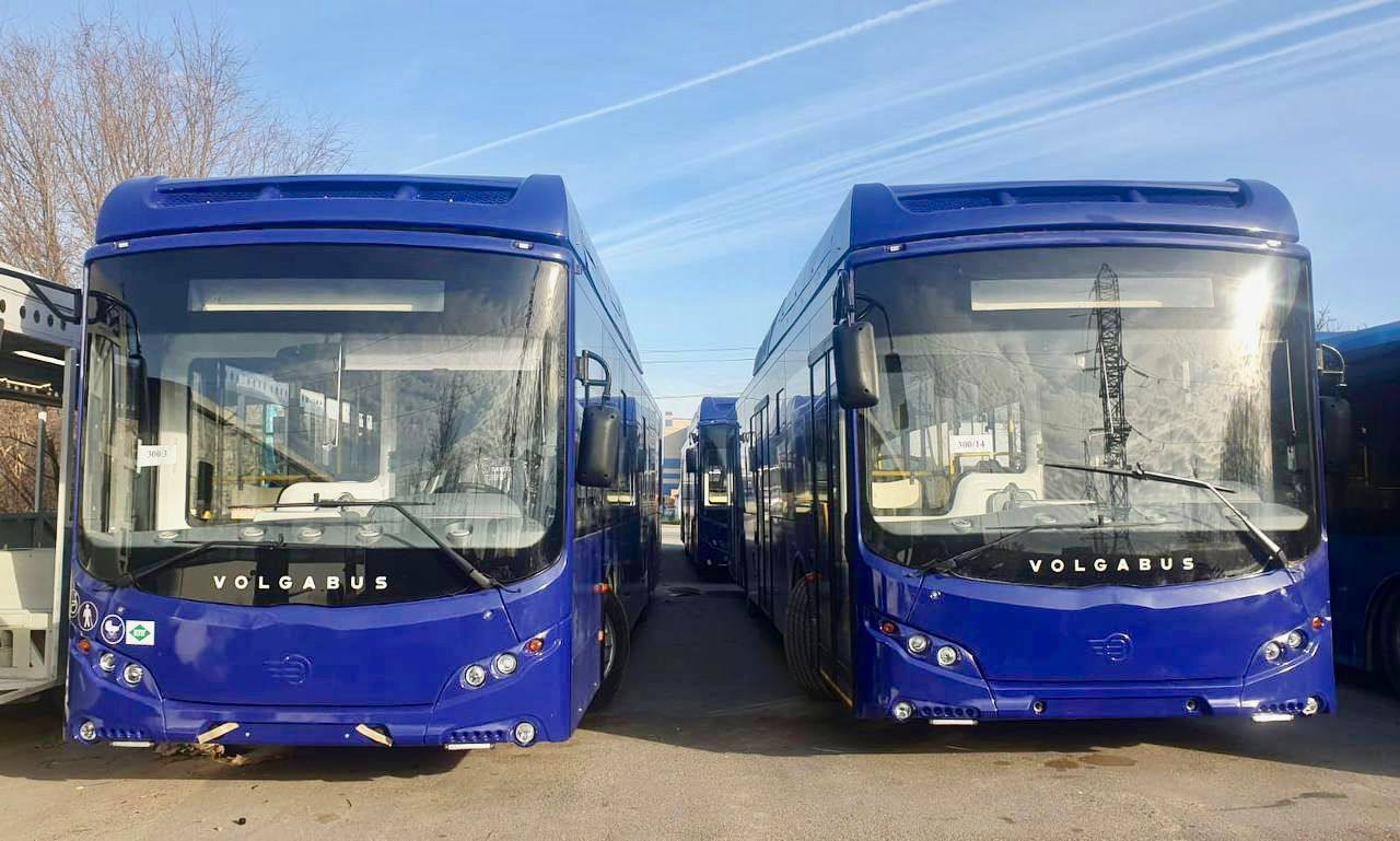 В Астрахани начали искать водителей и кондукторов на новые автобусы