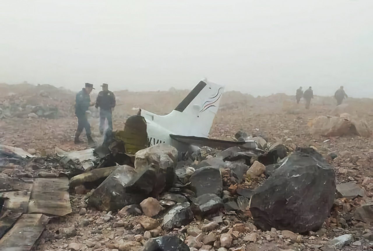 Летевший в Астрахань легкий самолет разбился в Армении