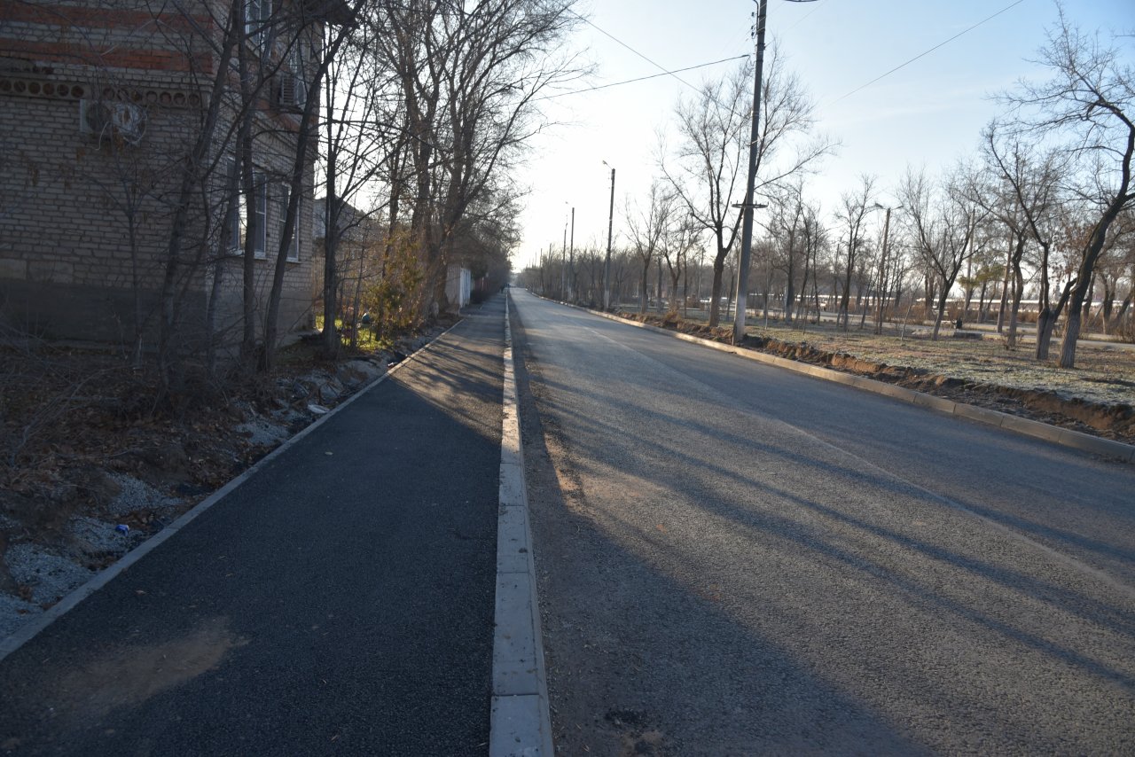 Олег Полумордвинов лично проверил ремонт дороги в Трусовском районе