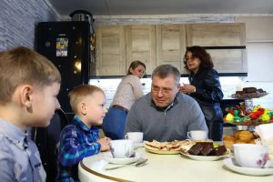 Игорь Бабушкин побывал в гостях у семьи мобилизованного бойца