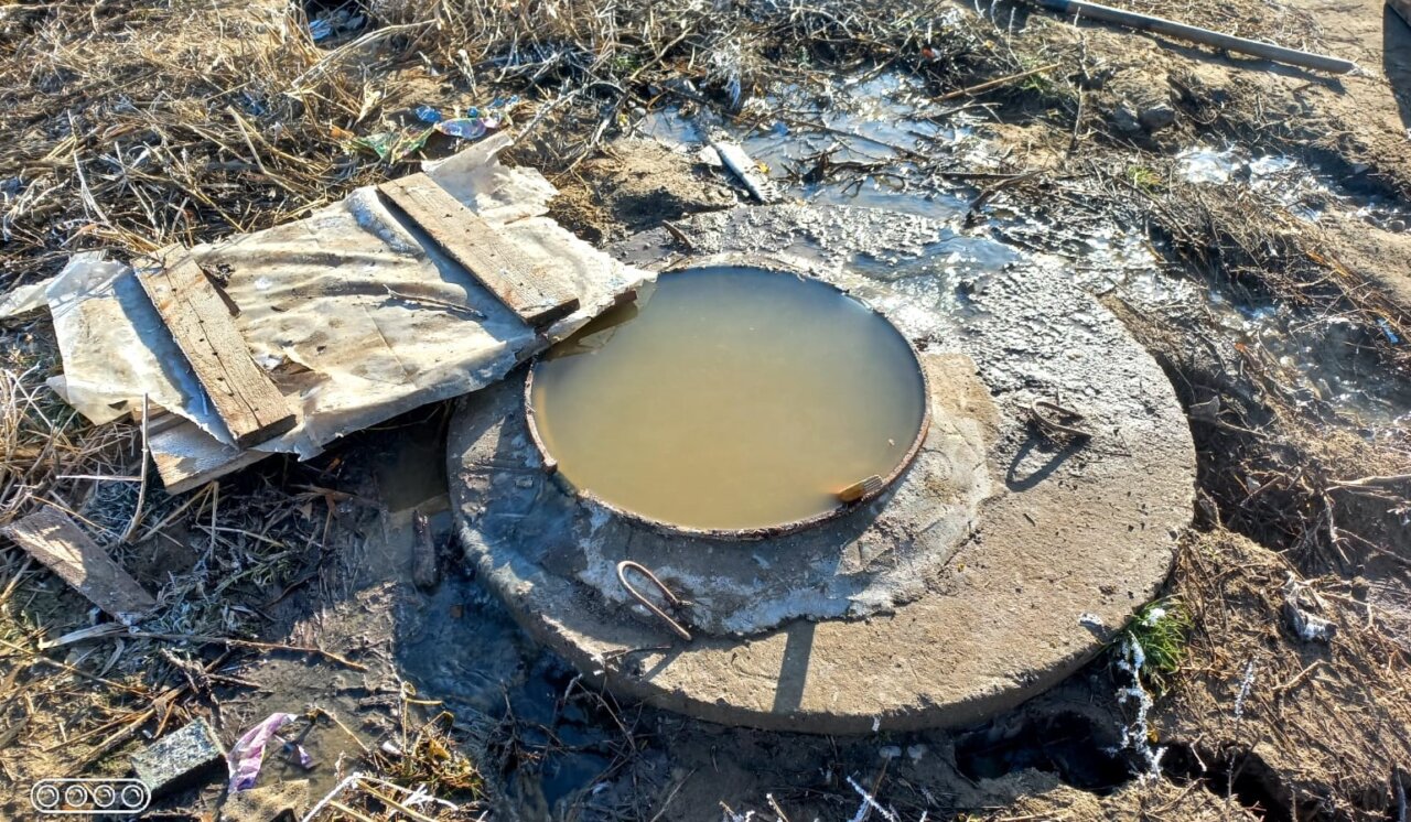 В Астрахани оценили ущерб от массовых разливов канализации