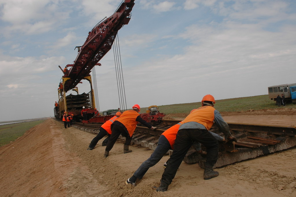 Более 21 км пути обновлено в Астраханском регионе ПривЖД в 2022 году