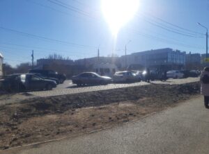 Астраханцы используют остановки автобусов вместо парковок