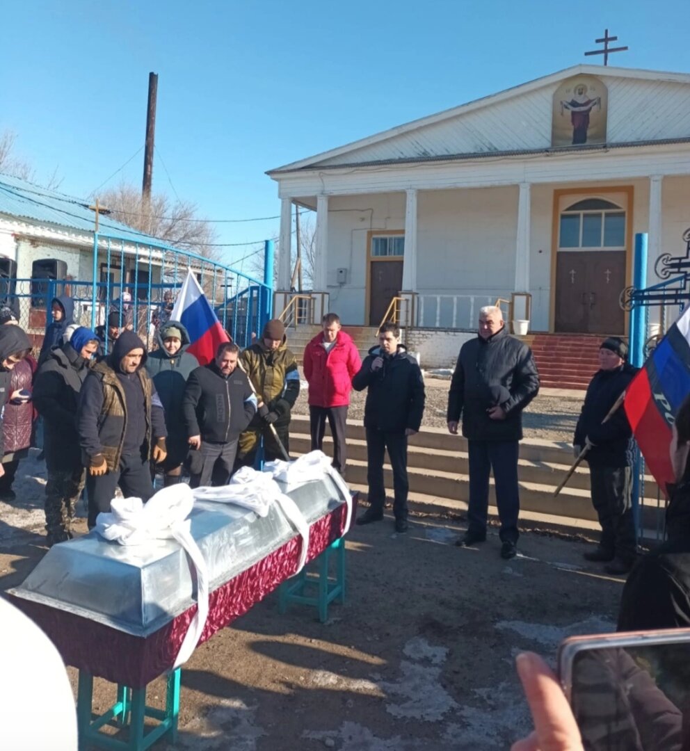 В Астраханской области простились с четырьмя погибшими на СВО
