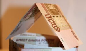 Астраханку обязали вернуть государству 460 тысяч рублей маткапитала