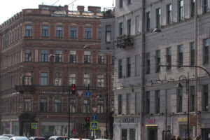 Пьяный астраханец угрожал посетителям одного из баров Петербурга пистолетом