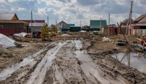 Жители окраины Астрахани просят засыпать щебнем дороги в частном секторе
