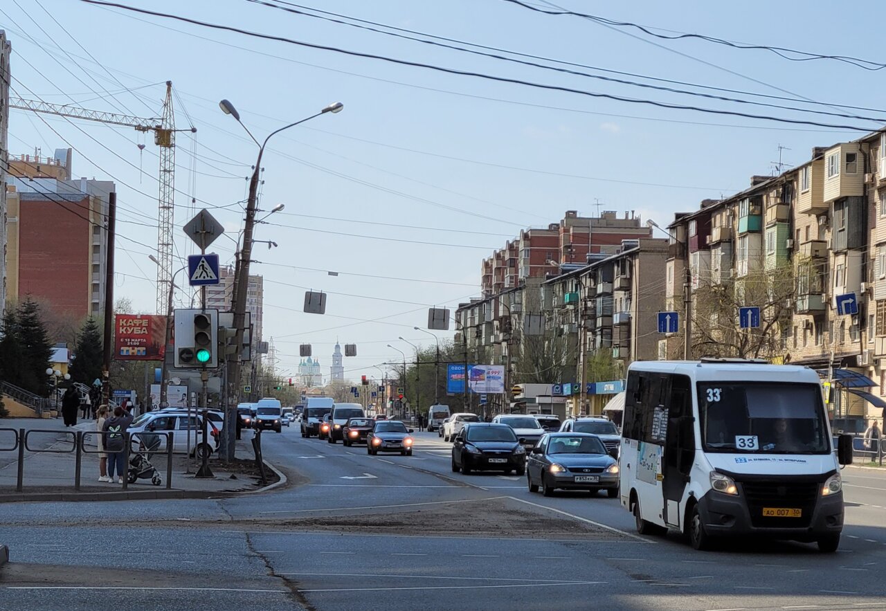 Почему разметку в Астрахани наносят на одних и тех же перекрестках