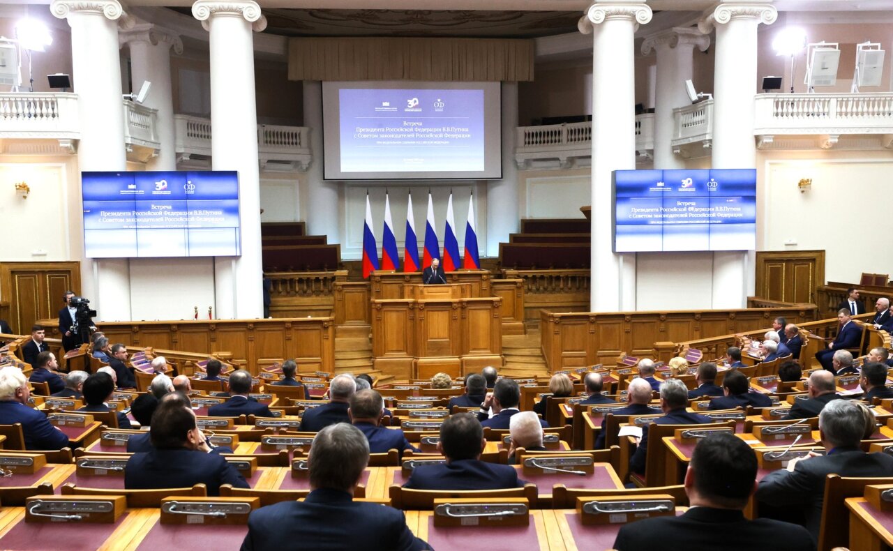 Владимир Путин выступил на встрече с членами Совета законодателей