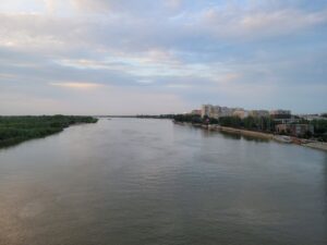 В Астрахани коварная река унесла жизнь неизвестного мужчины
