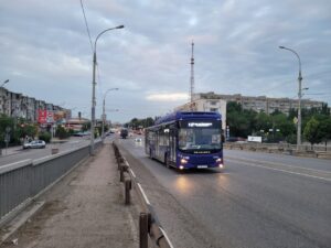 Для новых автобусов в Астрахани решили сделать выделенные полосы