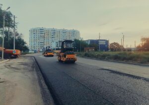 Новый асфальт в микрорайоне Бабаевского проверят на качество