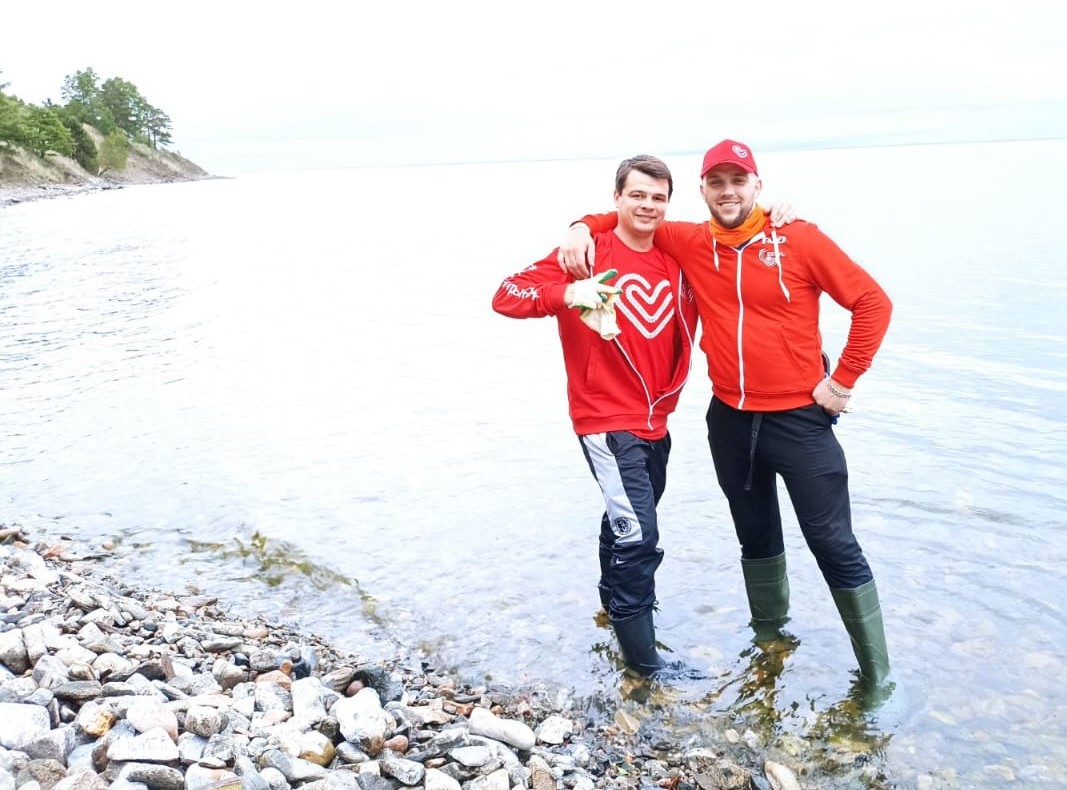 Волонтеры ПривЖД принимают участие в экологической акции «Чистые берега Байкала»