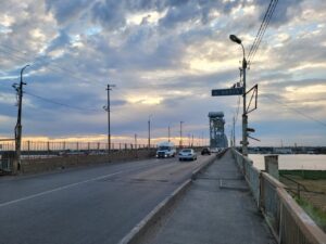 Движение по Старому мосту в обе стороны открывают досрочно