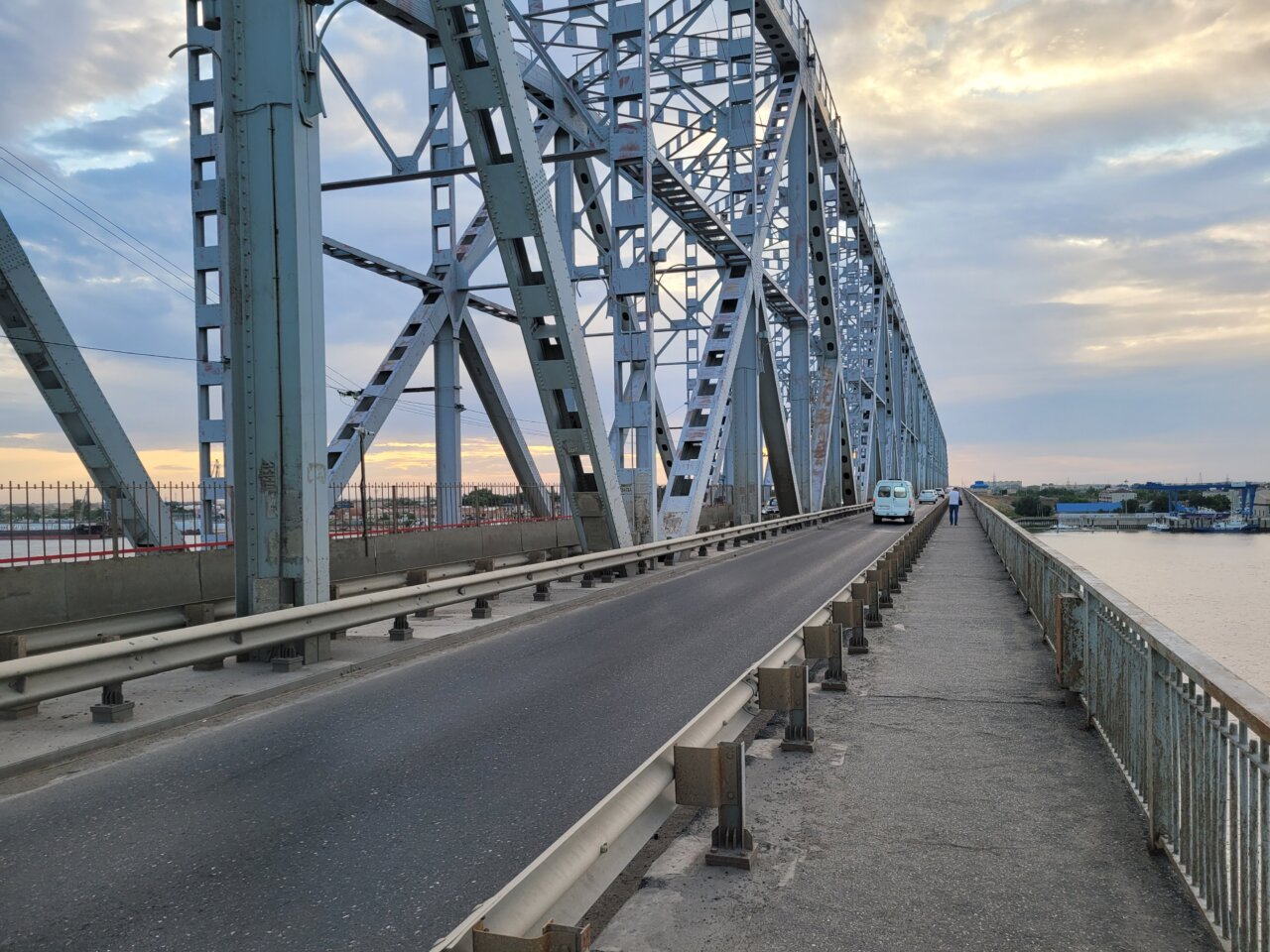 В Астрахани снова закроют Старый мост