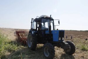 В Астраханской области будут судить мужчину, который сел за руль трактора и погубил две жизни