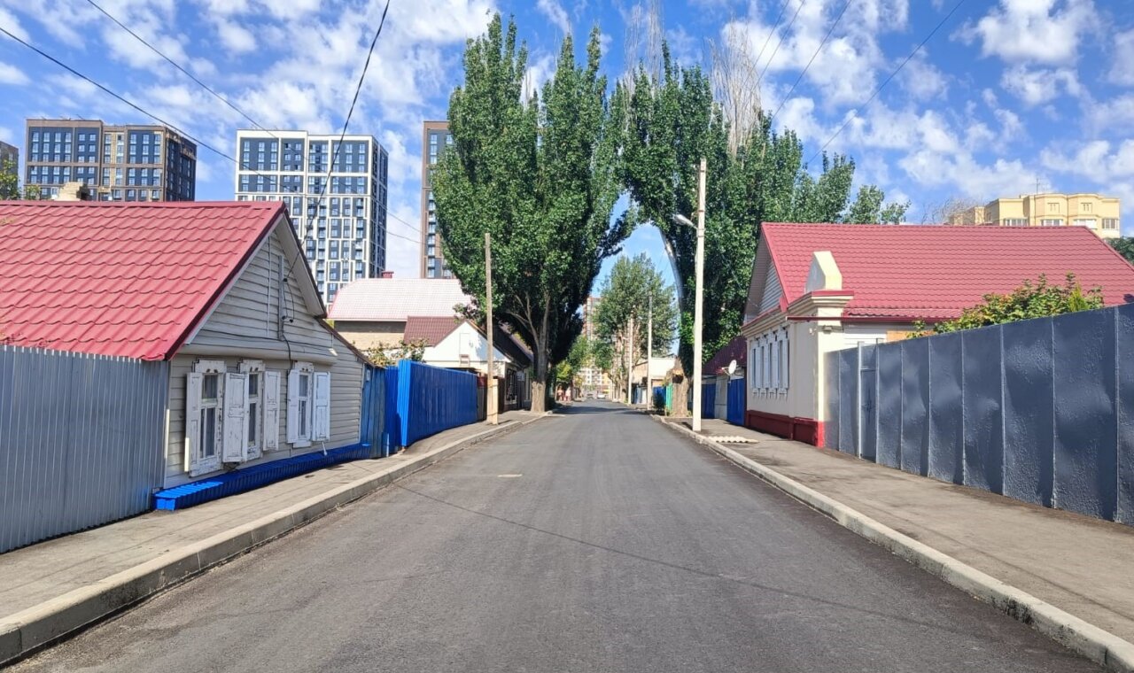 В Астрахани отремонтировали еще одну разбитую улицу