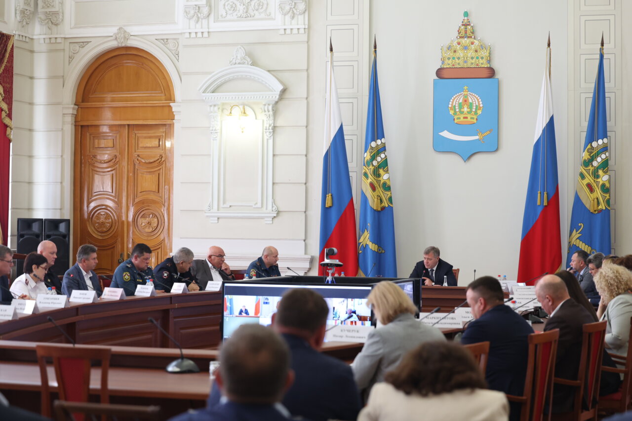 В Астрахани прошло внеплановое заседание по предупреждению ЧС и пожаров