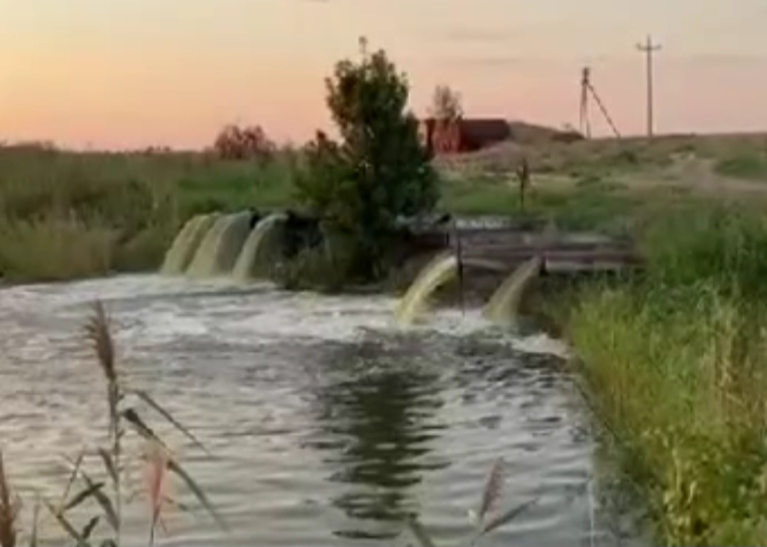 В Астраханской области наполняют истощенные реки