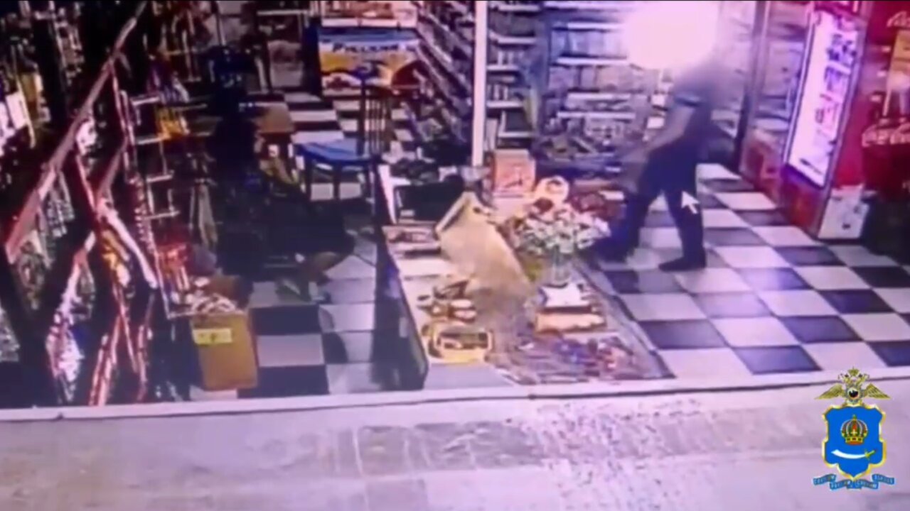 Астраханец ограбил продуктовый магазин от отчаяния