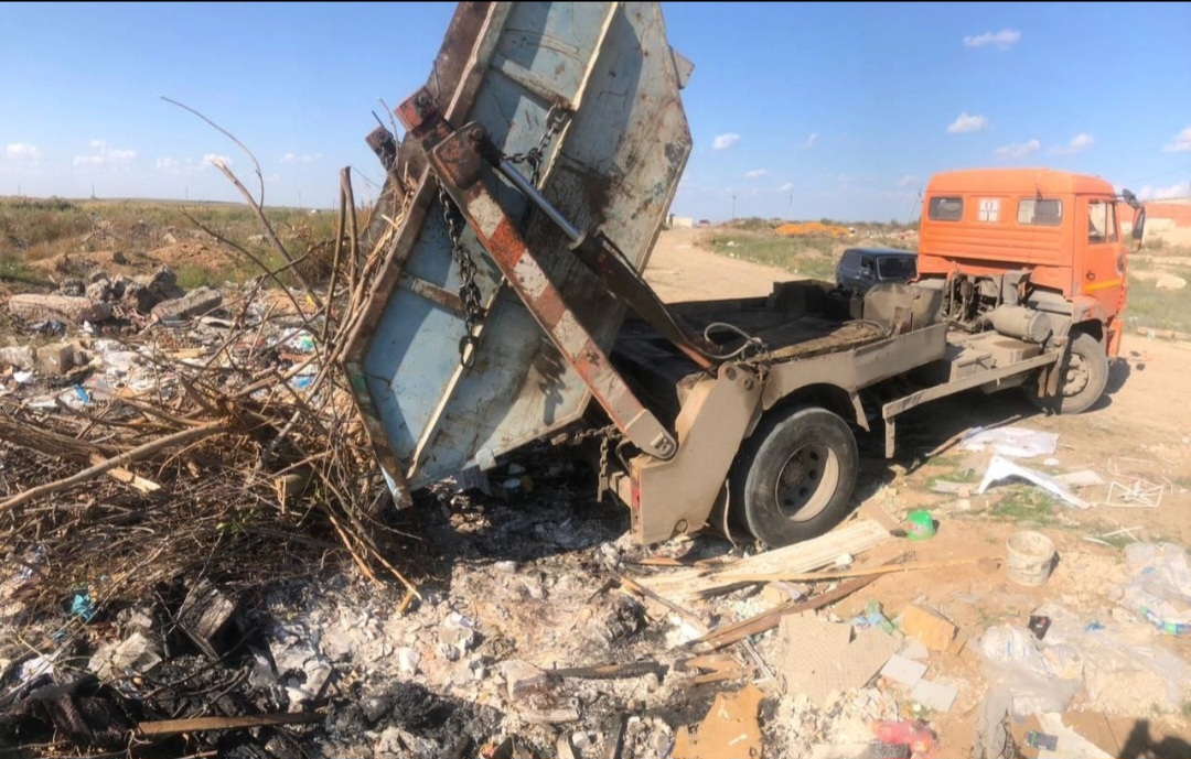 Астраханцев штрафуют за мусор, выброшенный в неположенном месте