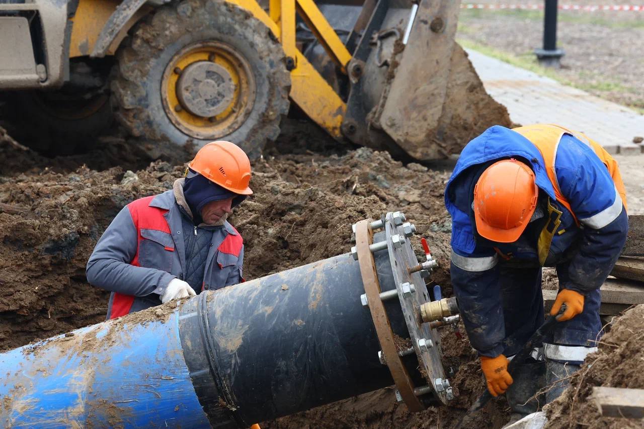 В Астрахани проводят массовую замену систем водоснабжения