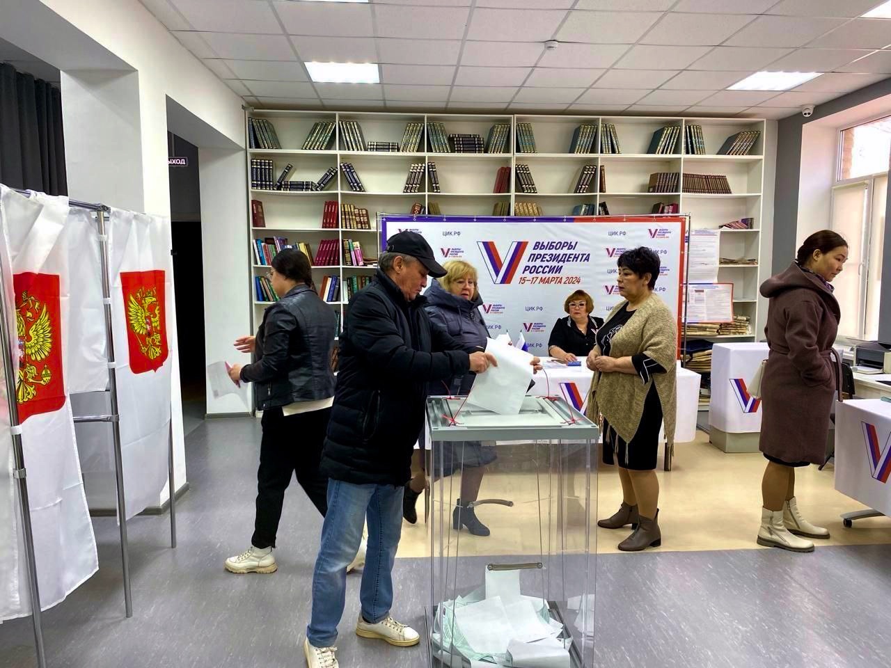 В Астраханской области открылись избирательные участки: как проходят выборы президента