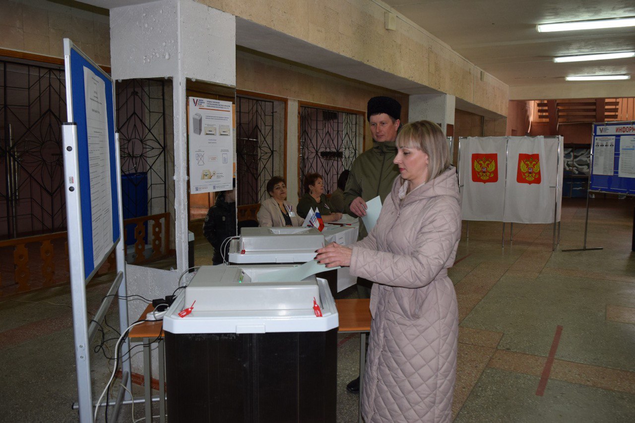 В первый день президентских выборов проголосовало 38% астраханцев