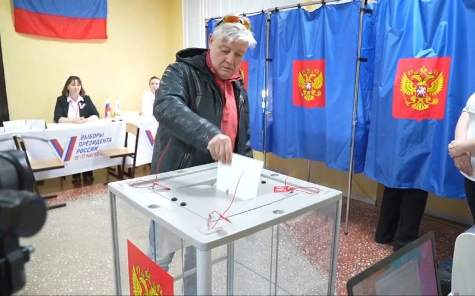 Здесь больше свободы: гражданин Бельгии переехал в Астрахань и проголосовал на выборах