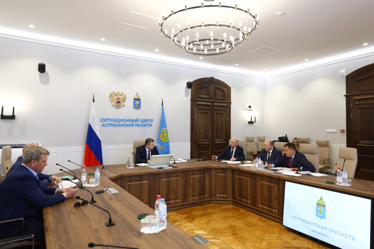 В Астрахани отправили в отставку двух руководителей из-за плохих дорог