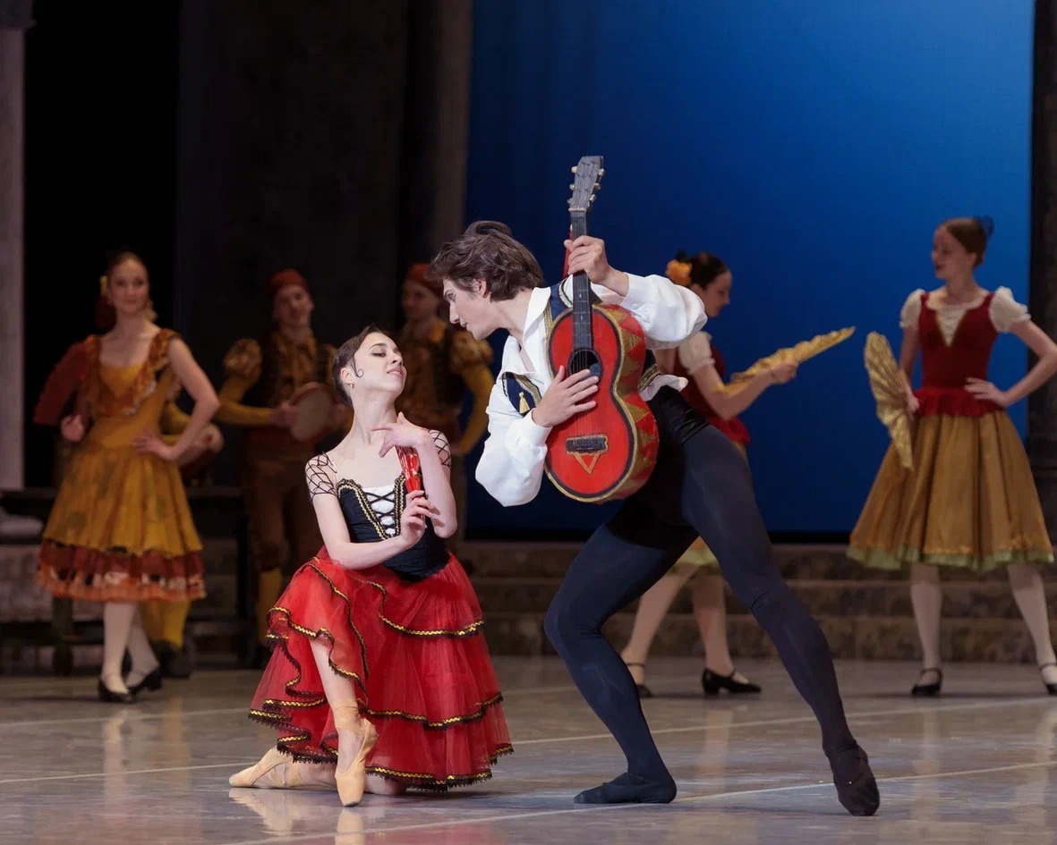 В театре оперы и балета весь апрель – балетная классика!