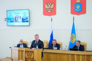 Игорь Бабушкин рассказал депутатам о работе правительства региона в 2023 году