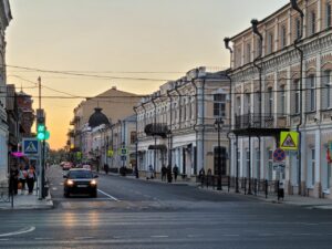 На улице Никольской открыли движение в обе стороны