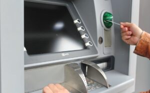 Астраханец получил штраф за переводы запрещенной организации