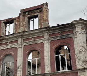 К концу 2028 года в центре Астрахани должны восстановить сгоревший купеческий дом