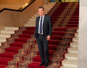 Астраханский депутат Госдумы РФ рассказал, как общаться с коллекторами