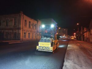 На улице Котовского уложили новый асфальт