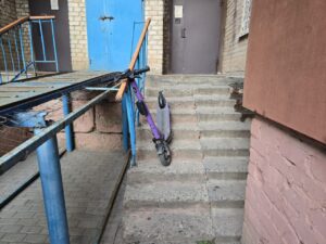 Мнение астраханцев решит судьбу электросамокатов 