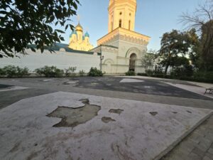 Куда исчезла детская площадка из Морского садика