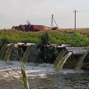 В астраханские ильмени начали подкачивать воду